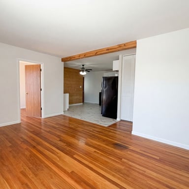 Property photo 3 of 2243 Bolton St