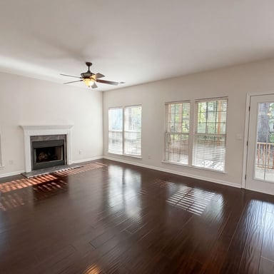 Property photo 3 of 8692 Hickory Creek Ct