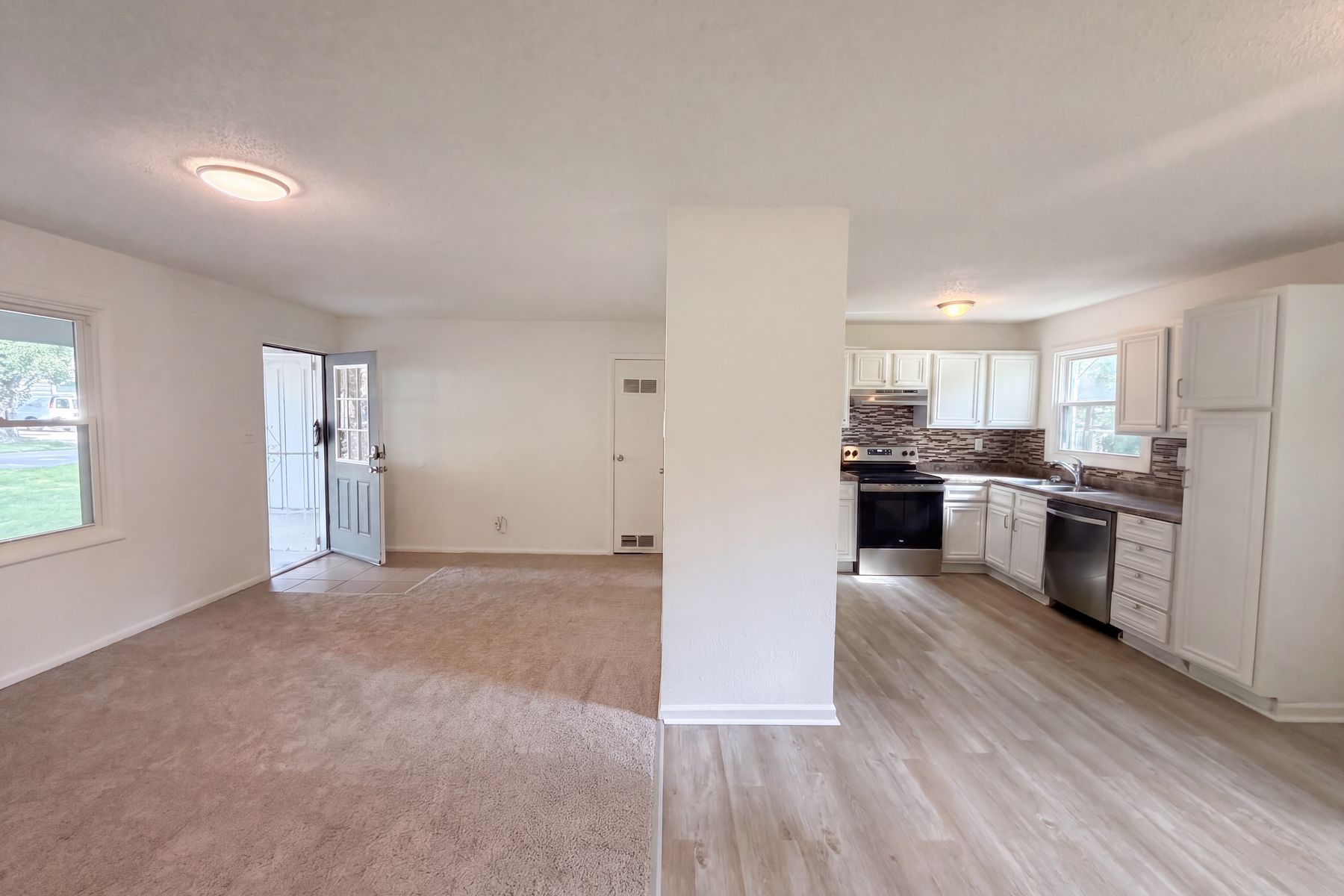 Property photo 3 of 11121 Herrick Ave