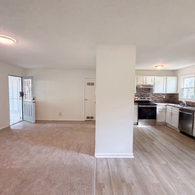 Property photo 3 of 11121 Herrick Ave