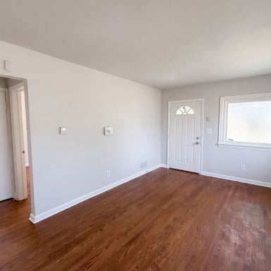 Property photo 3 of 4313 Urn St