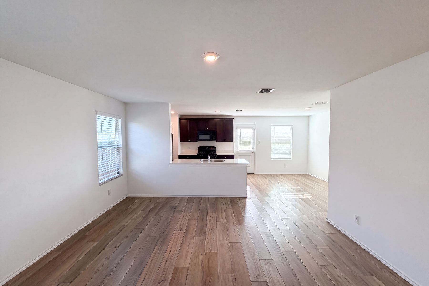 Property photo 3 of 14524 Camino Real Dr