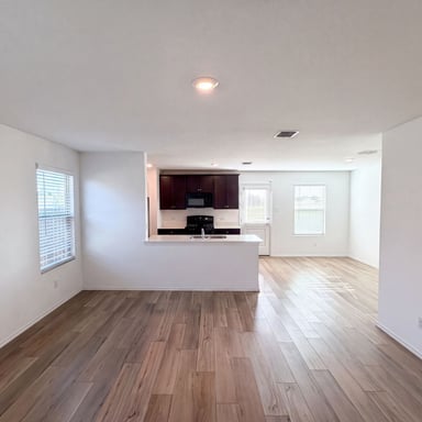 Property photo 3 of 14524 Camino Real Dr