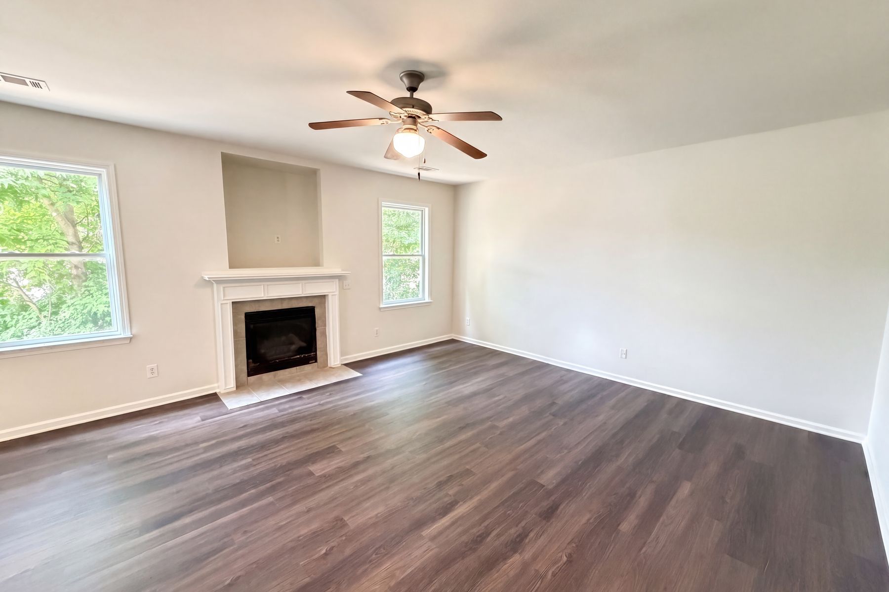 Property photo 3 of 109 Puckett Ct