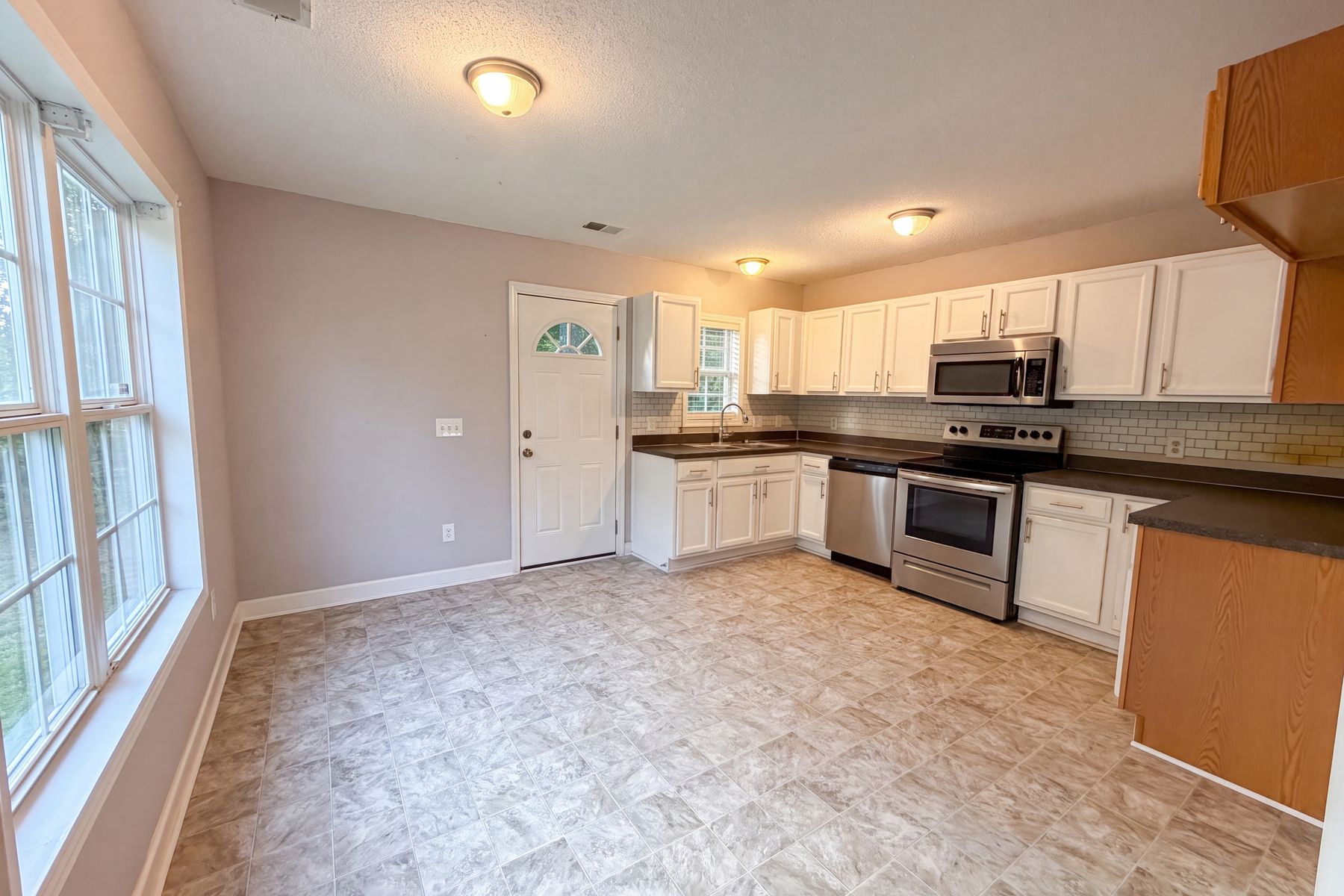 Photo 2 of 17 of 1 Plover Ct, Columbia, SC