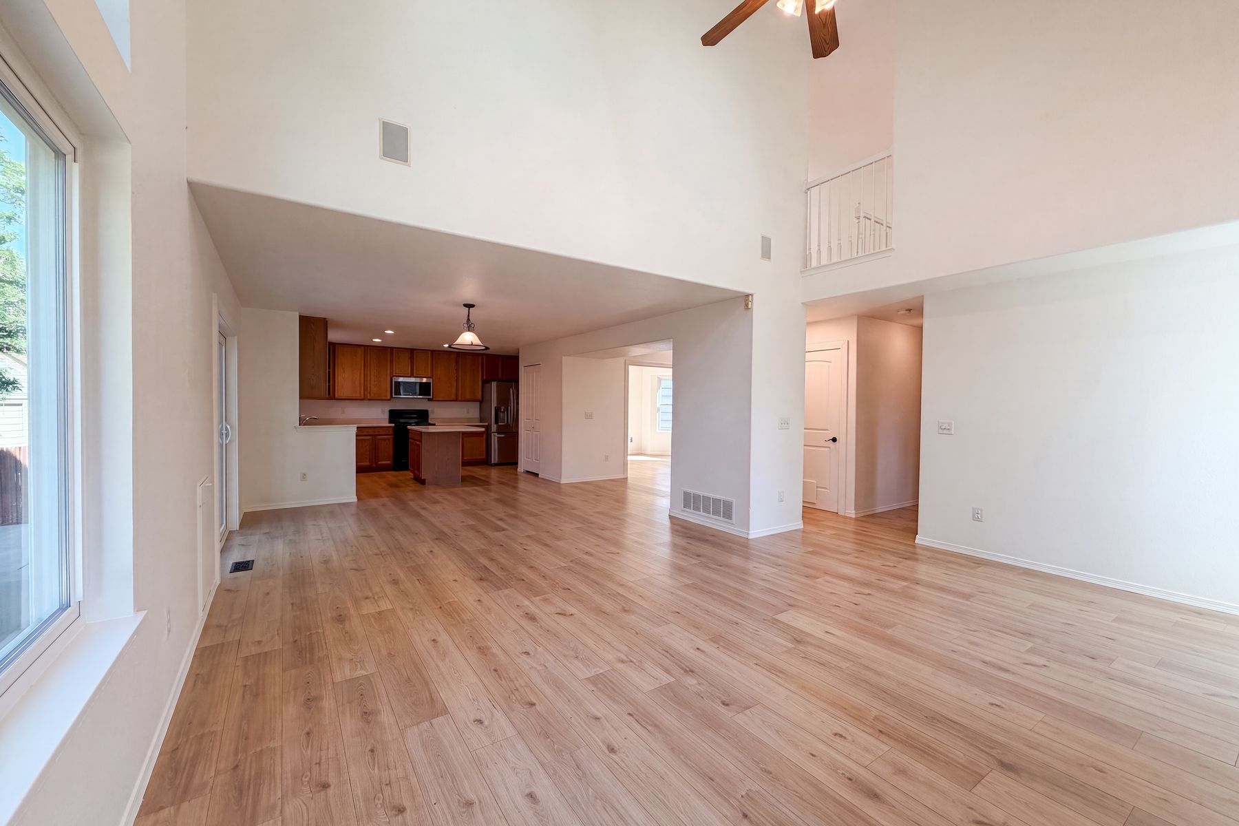 Property photo 3 of 10562 Falcon St