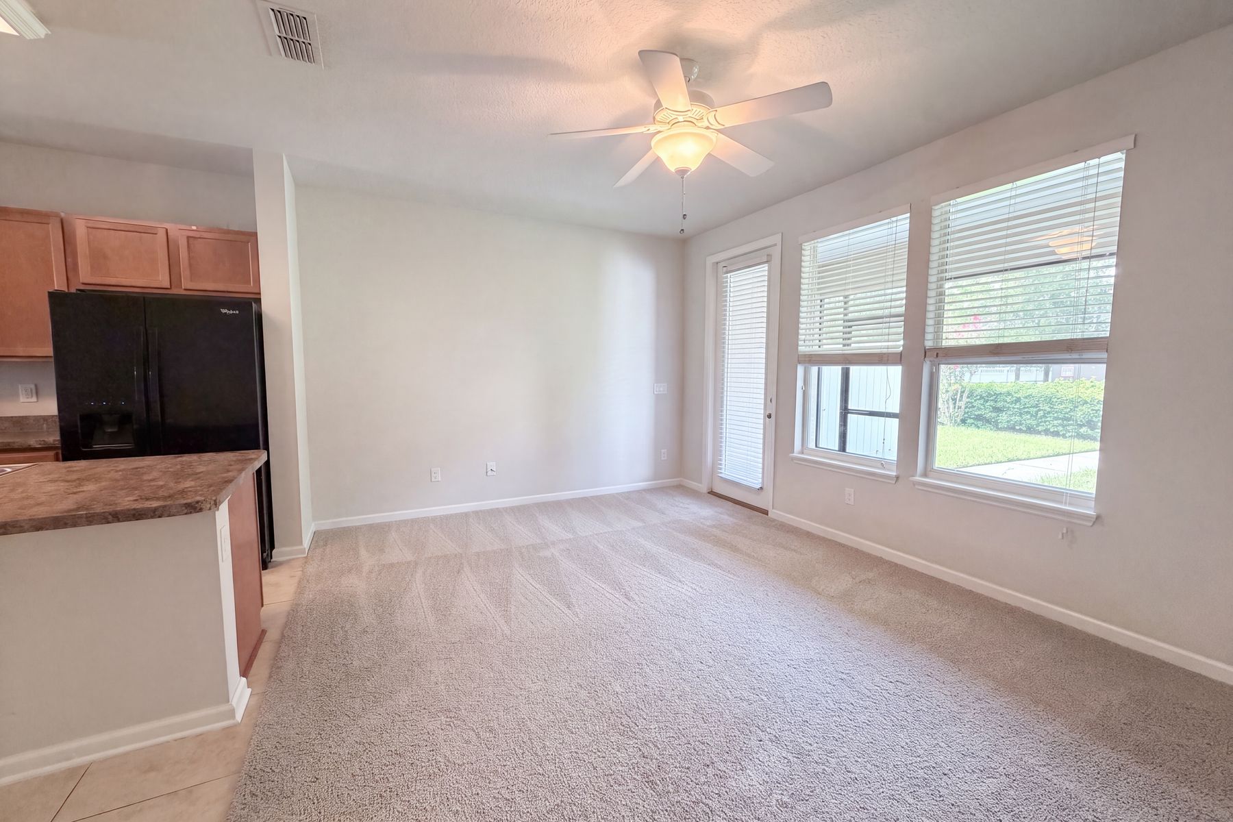 Property photo 3 of 4220 Plantation Oaks Blvd Unit 1813