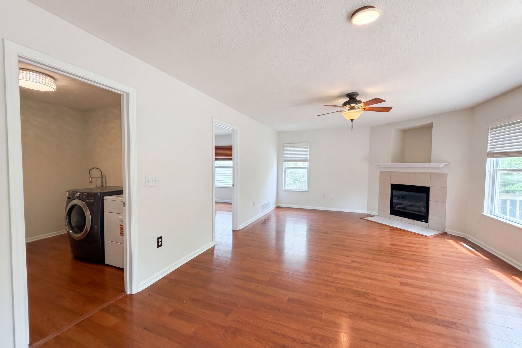 Property photo 3 of 7966 Lazelle Woods Dr