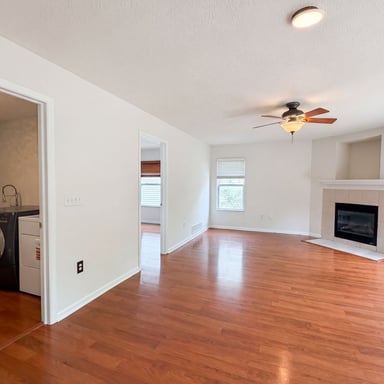 Property photo 3 of 7966 Lazelle Woods Dr