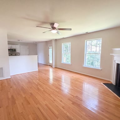 Property photo 3 of 3016 Heather Ridge Dr