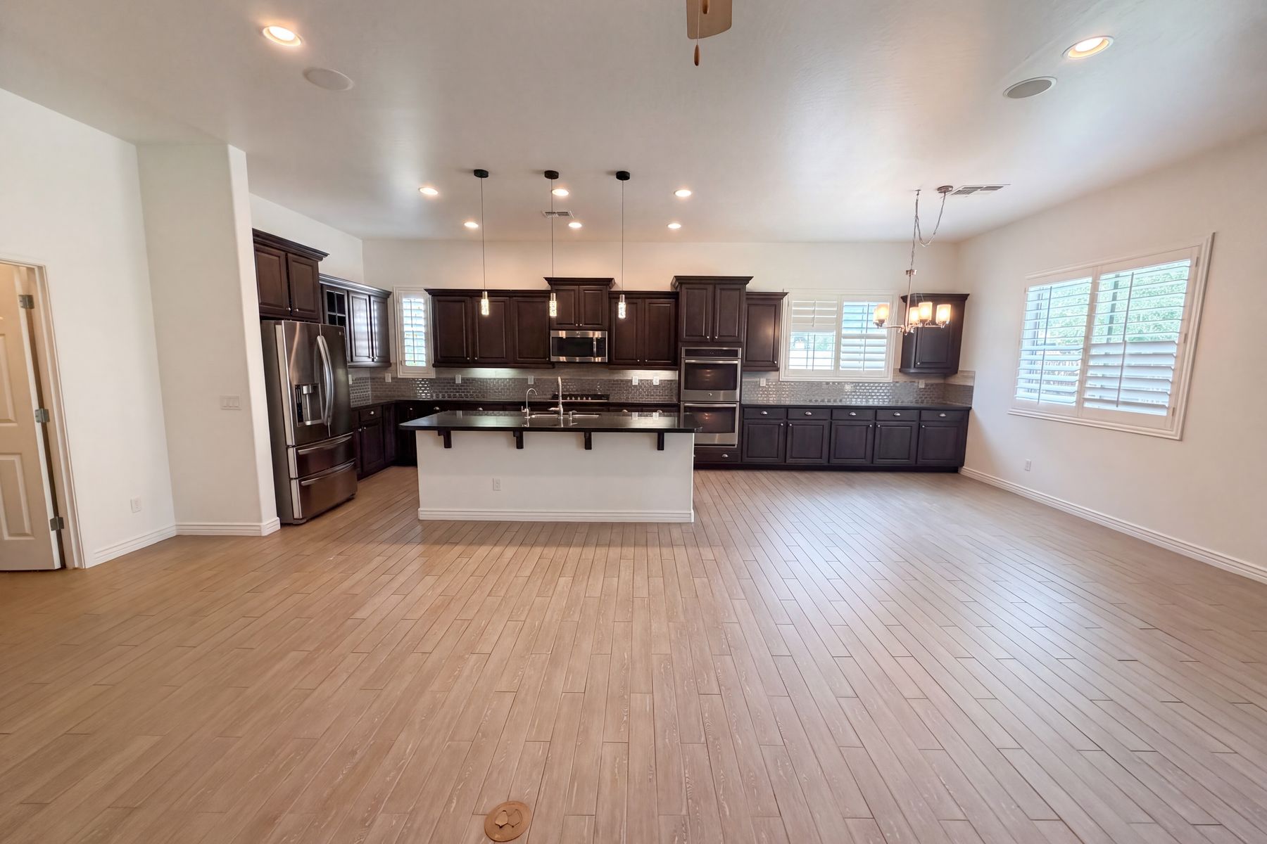 Photo 2 of 36 of 7420 W Crabapple Dr, Peoria, AZ