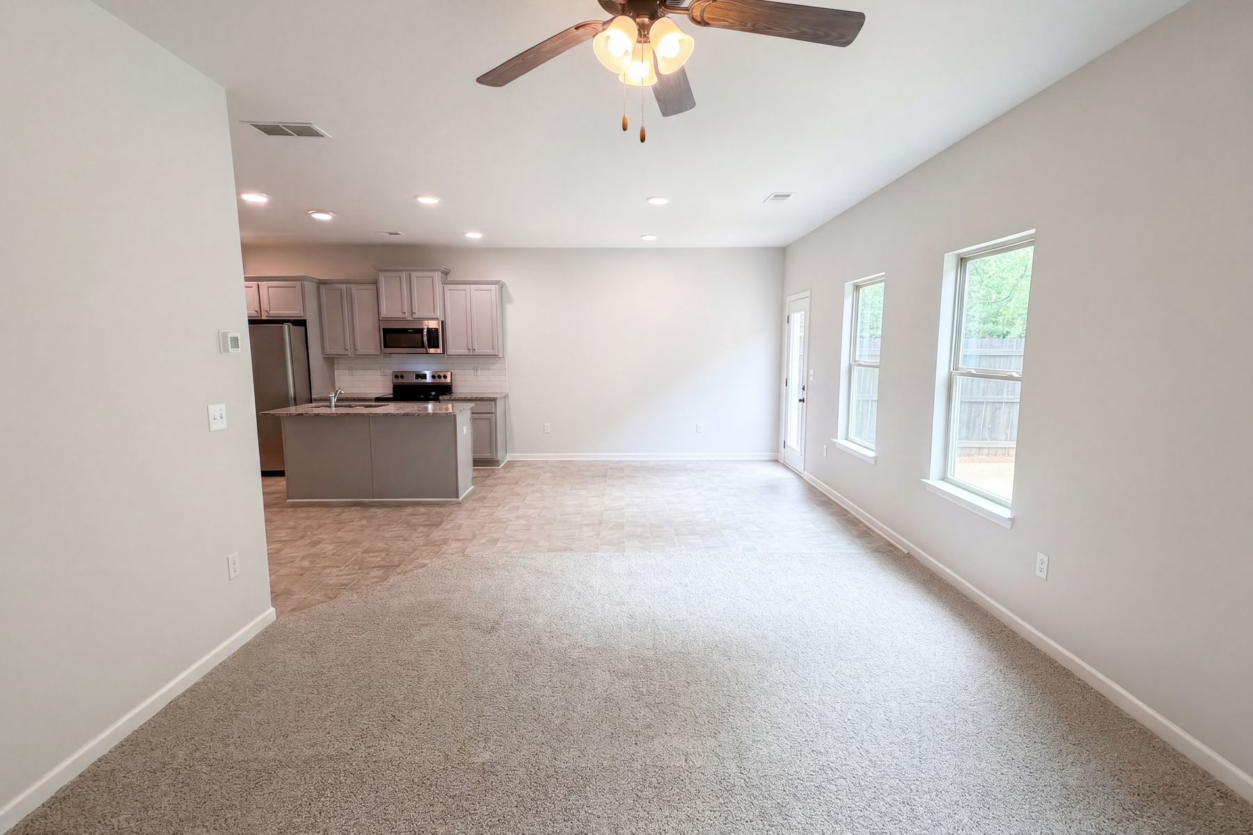 Property photo 3 of 5053 Pioneer Pkwy