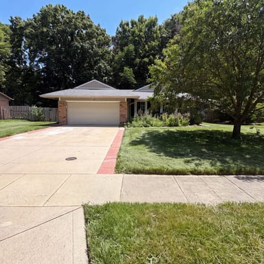 Property photo 1 of 8223 Taunton Rd