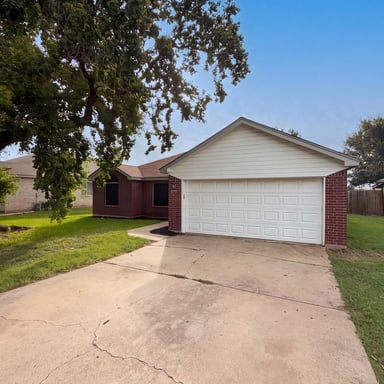 Property photo 1 of 129 Meadowbrook Dr