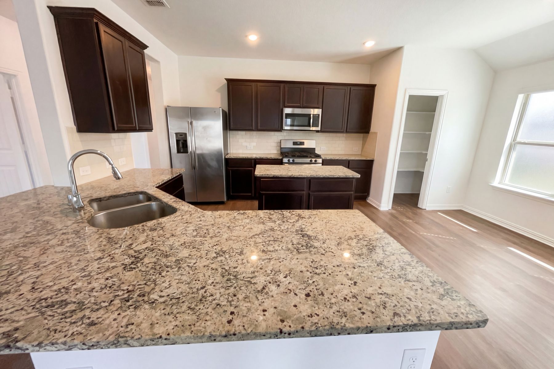 Photo 2 of 16 of 8400 High Garden St, Fort Worth, TX