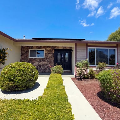 Property photo 1 of 1091 Fox Meadow Way