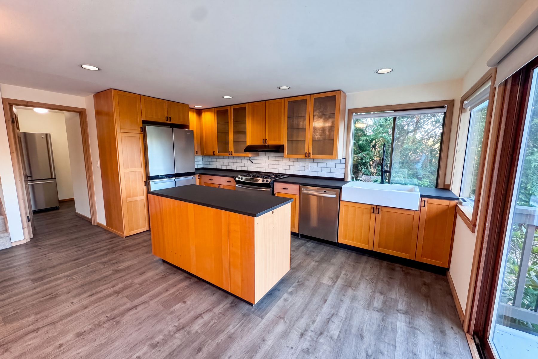 Photo 2 of 29 of 4510 SW 244th St, Vashon, WA