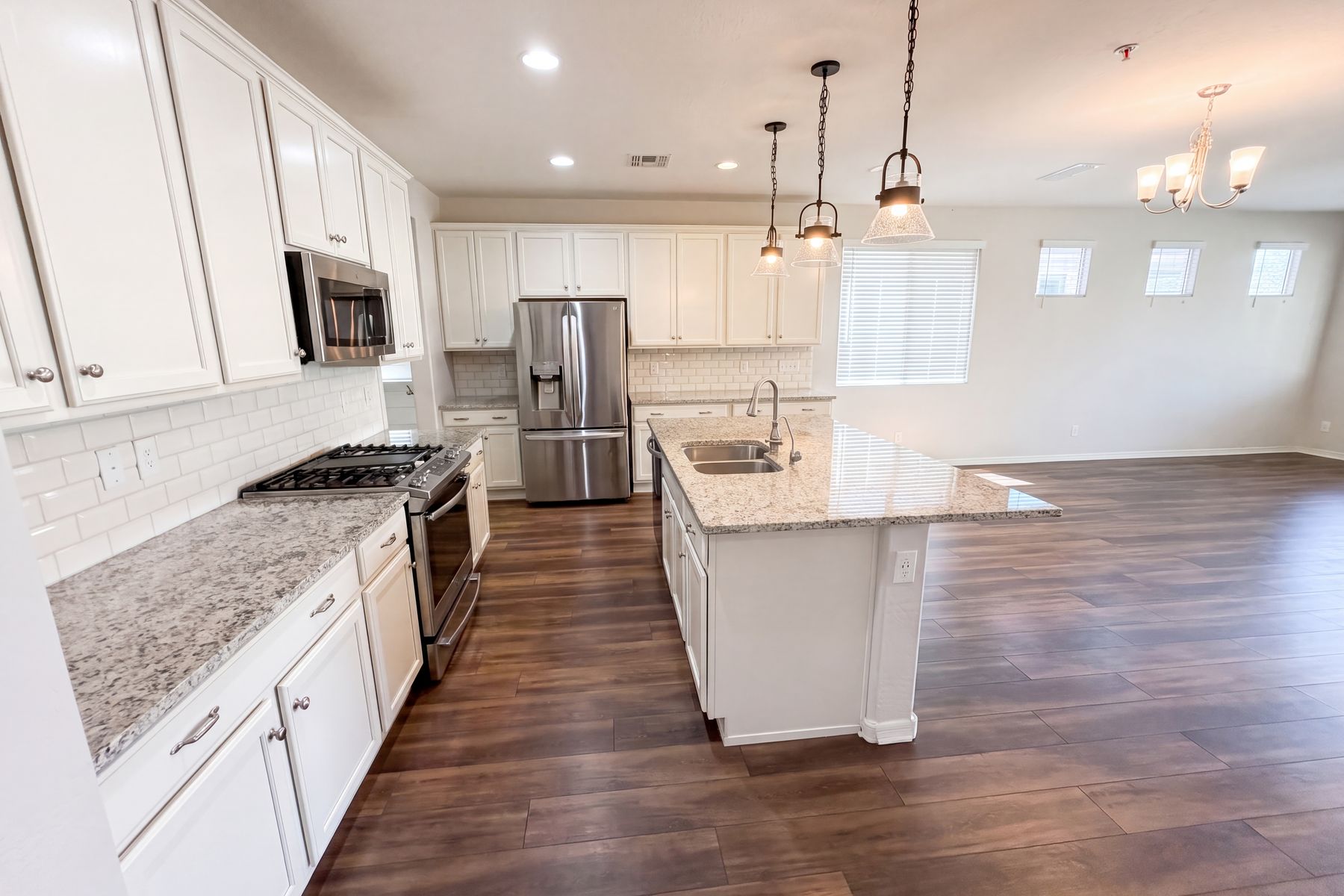 Photo 2 of 35 of 10066 W Cashman Dr, Peoria, AZ