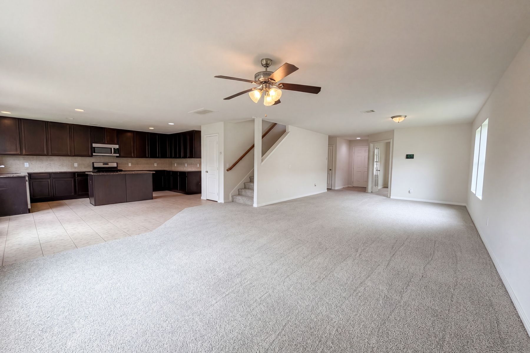 Property photo 3 of 847 Canyon Hill Ln