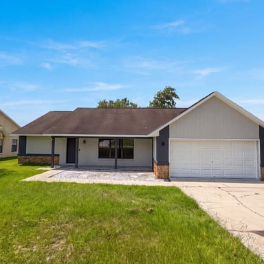 Property photo 1 of 15226 SW 39th Cir