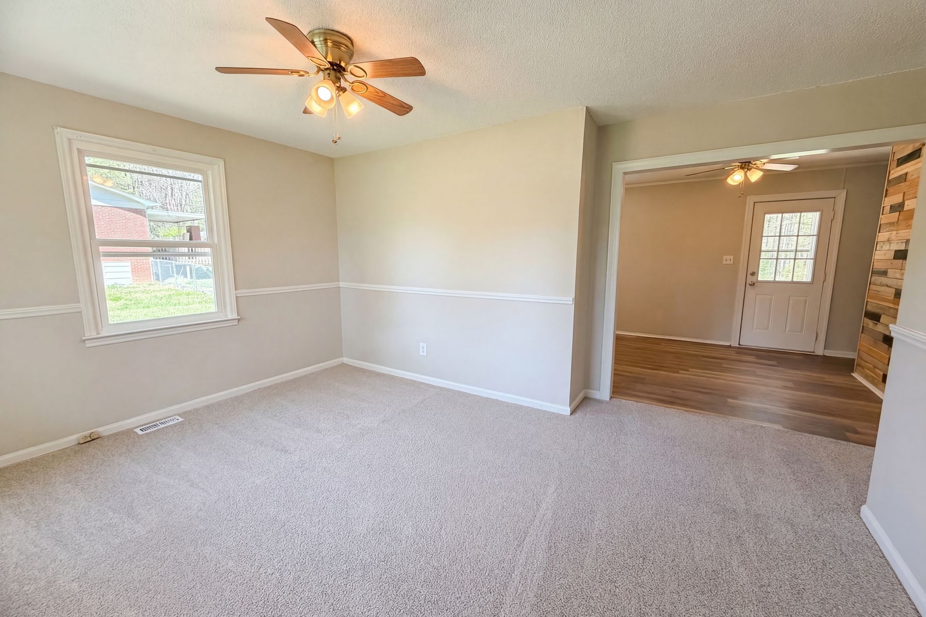 Property photo 3 of 4402 Ginger Dr