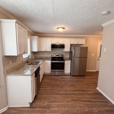 Property photo 2 of 4078 Tara Ct