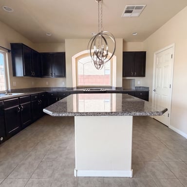 Property photo 2 of 5513 Perry Creek St