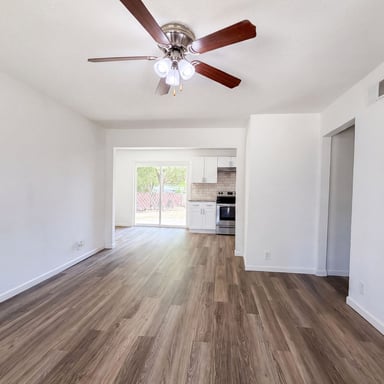 Property photo 3 of 2505 Plaza St
