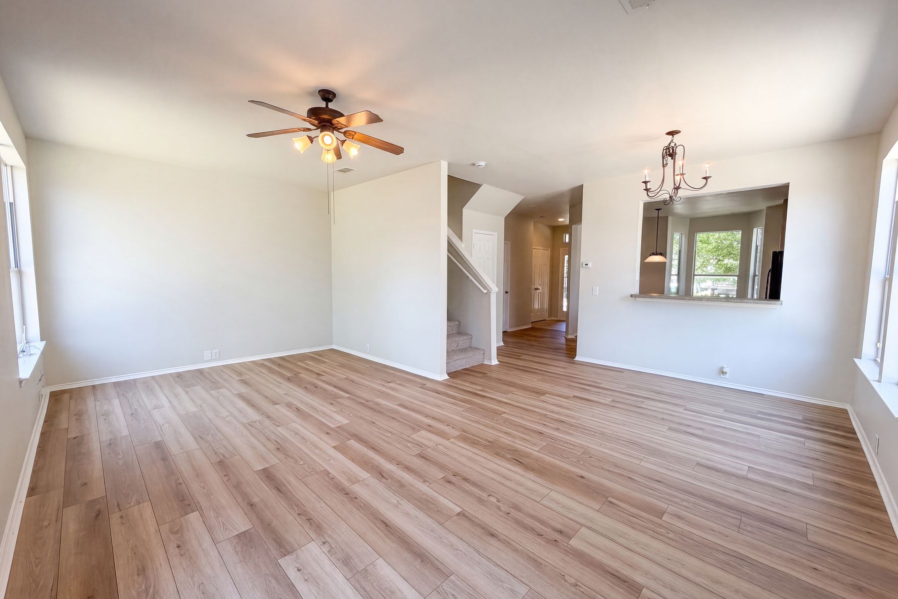 Property photo 3 of 10636 Traymore Dr