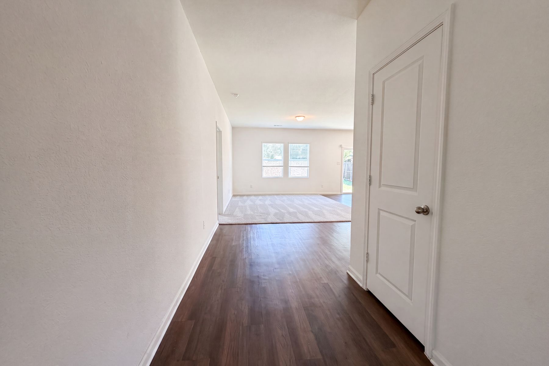 Property photo 3 of 429 Starboard Dr
