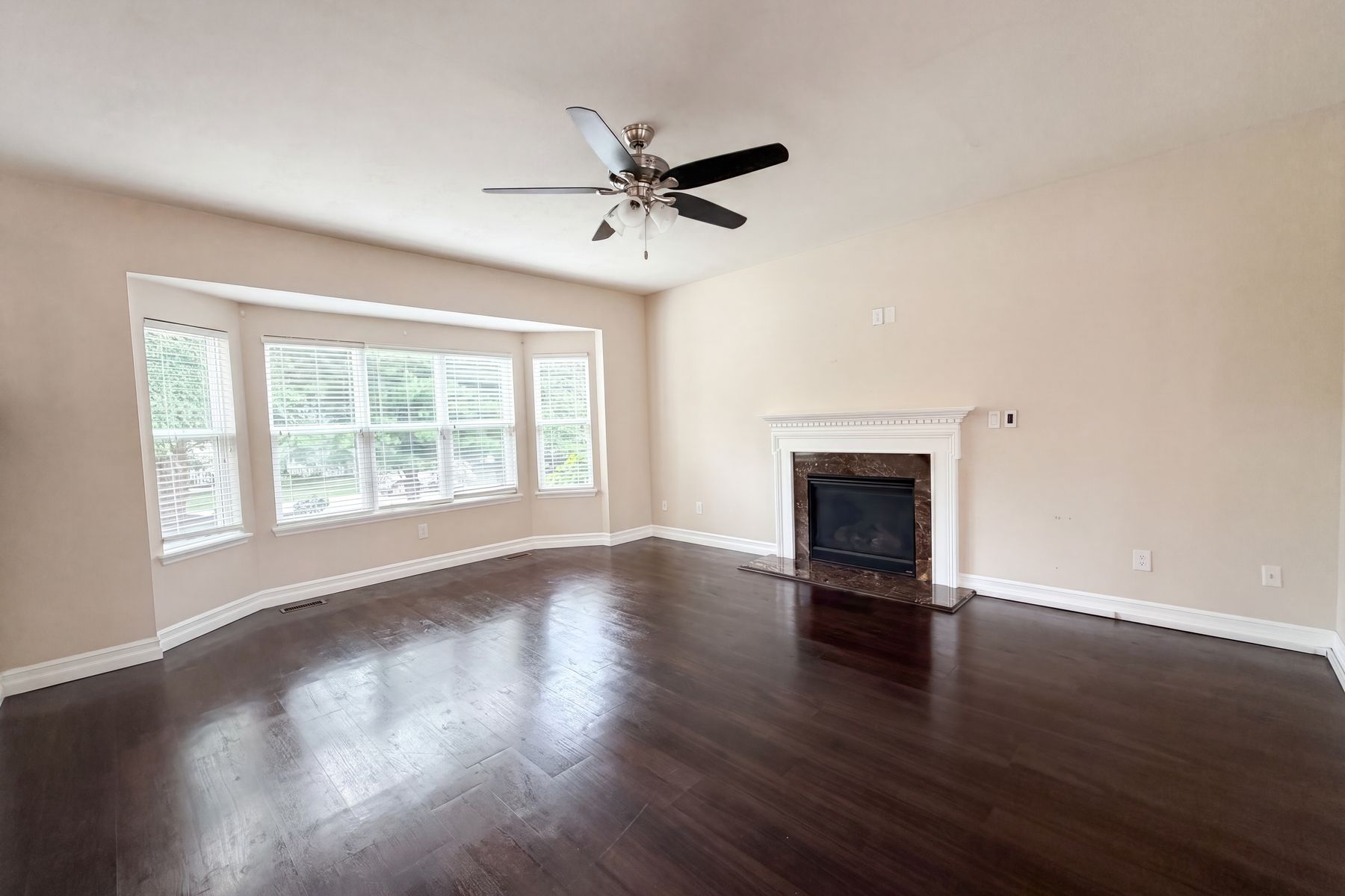 Property photo 3 of 819 Harding St