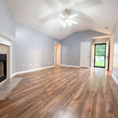 Property photo 3 of 223 Williston Dr