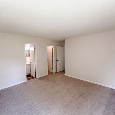 Property photo 3 of 440 First Turn Ct SW