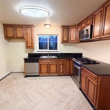 Property photo 2 of 2605 Waterton Way