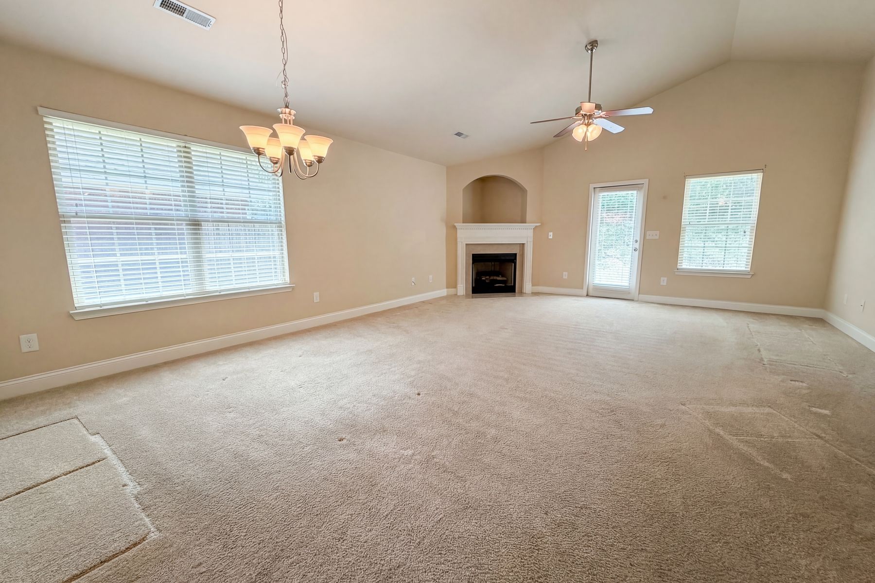 Property photo 3 of 316 Vincent St