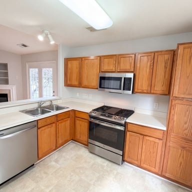 Property photo 2 of 4493 Easywater Ln