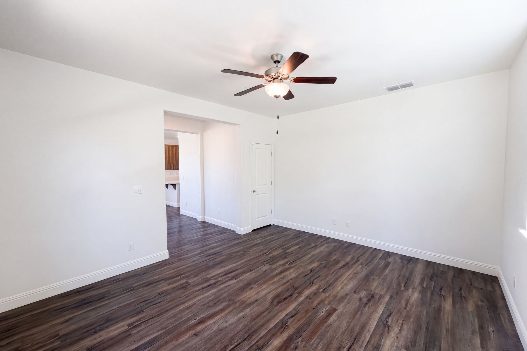 Property photo 3 of 10801 Portico Cir