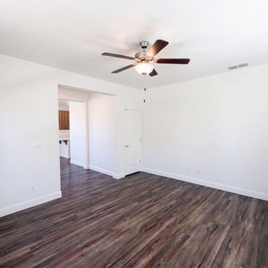Property photo 3 of 10801 Portico Cir