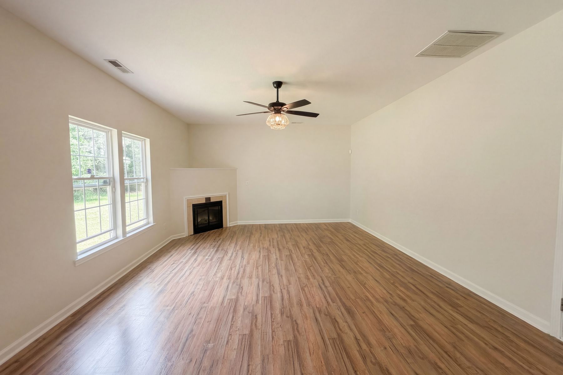 Property photo 3 of 3705 Chancellorsville Ct