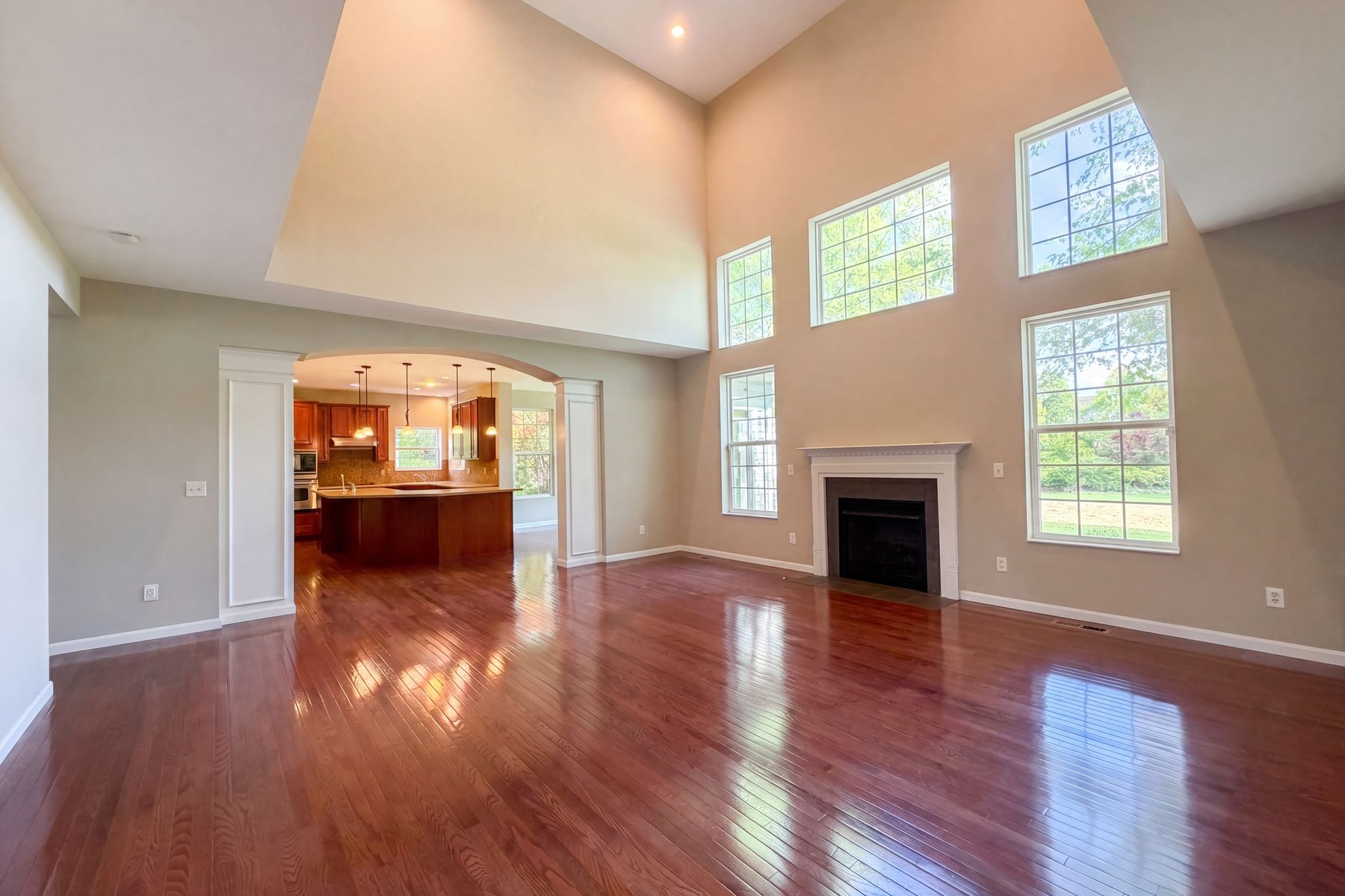Property photo 3 of 3346 Babson Ct
