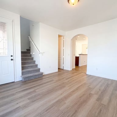 Property photo 3 of 330 S Leandro