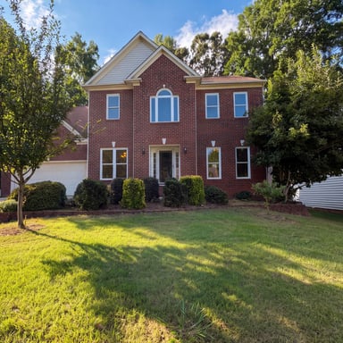 Property photo 1 of 110 Lyman Oak Ct