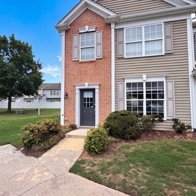 Property photo 1 of 5111 Brooke Lauren Ln