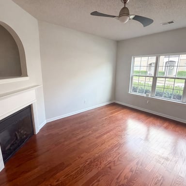 Property photo 3 of 7553 Rutgers Cir