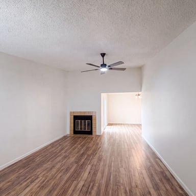Property photo 3 of 4248 Oberon Ave
