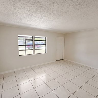 Property photo 3 of 459 Notre Dame Dr