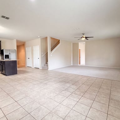 Property photo 3 of 679 Trinity Mdw