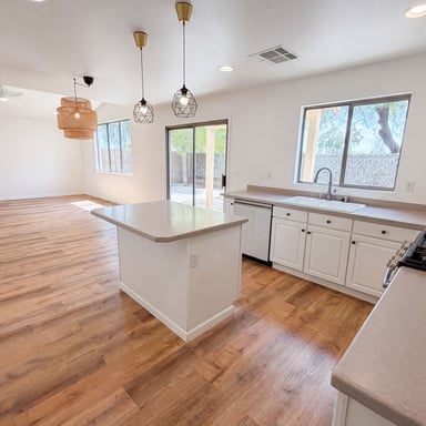 Property photo 2 of 1376 S Boulder St # D