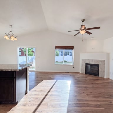 Property photo 3 of 2403 Tabor St