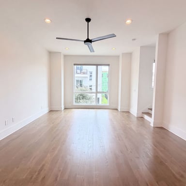 Property photo 3 of 1012 Scovel St